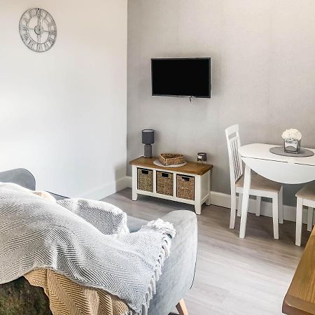 The Rosebery Retreat By The Castle 1-Bed Apartment Inverness Exterior photo