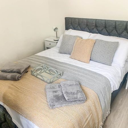 The Rosebery Retreat By The Castle 1-Bed Apartment Inverness Exterior photo