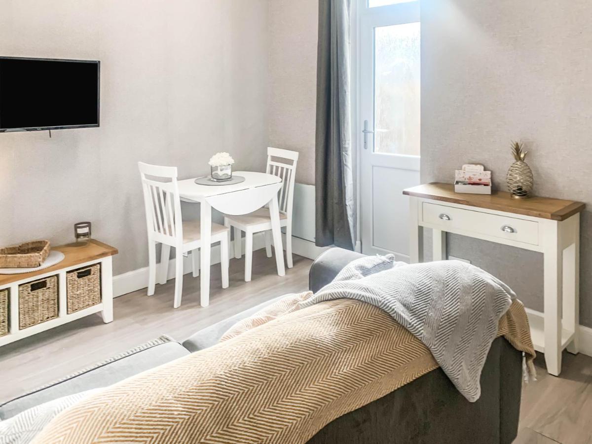The Rosebery Retreat By The Castle 1-Bed Apartment Inverness Exterior photo